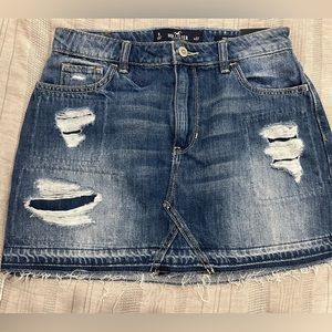 Hollister Denim Skirt size 5/27 NWT's